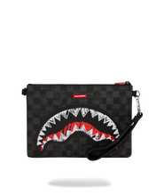 تحميل الصورة في عارض المعرض، SCRIBBLE SHARK CROSSOVER CLUTCH
