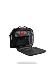تحميل الصورة في عارض المعرض، SHARK CENTRAL BLACK CAMO SHARK SNACKPACK
