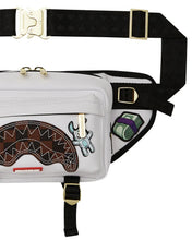 تحميل الصورة في عارض المعرض، PARIS PATCH CROSSBODY CARGO
